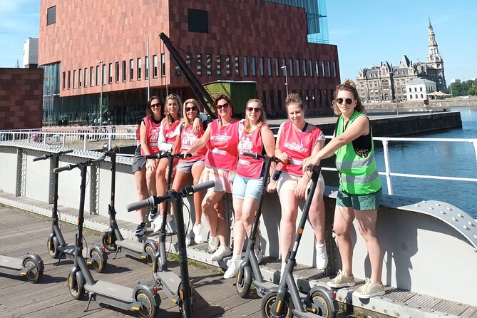 Guided E-kickscooter tour: The big five of Antwerp - Starting at Jezusstraat 37