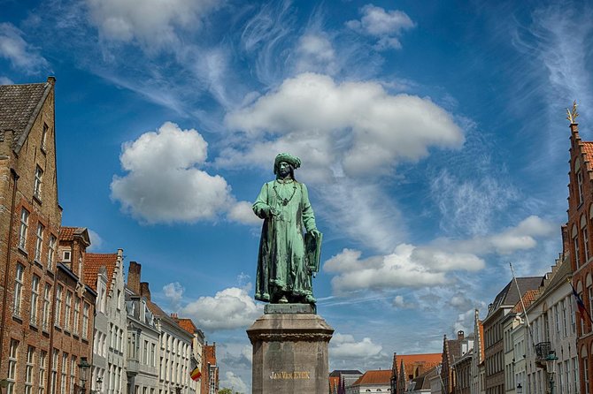"Hidden Brugge" Photo Tour - 2hr open city tour & workshop - Finishing at Sint-Janshuismolen and Kruispoort