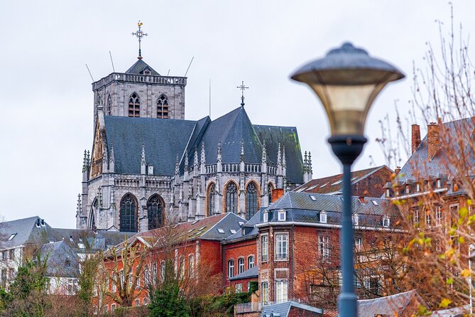 Liege Scavenger Hunt and Highlights Self Guided Audio Tour - Getting started at Saint Paul’s Cathedral