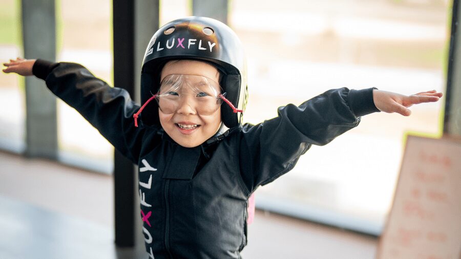 Luxembourg : Indoor Skydiving - Languages, Access, and Practical Comfort