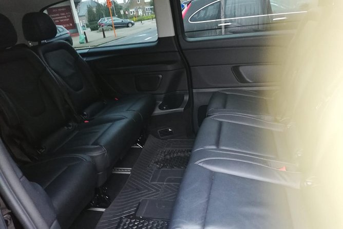 Luxury Minivan from Brussels airport to the city of Brussels - The return trip from Brussels to the airport