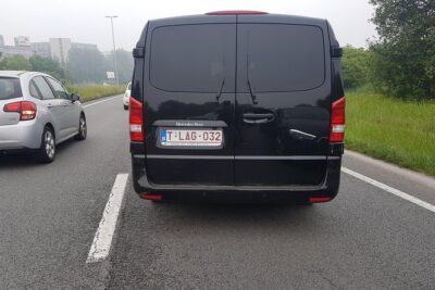 Luxury Minivan from Charleroi airport to the city of Brussels
