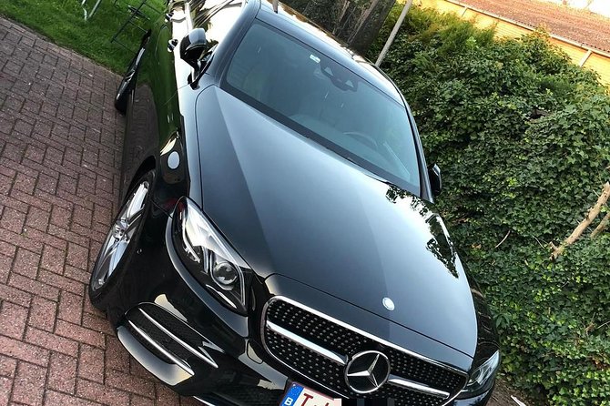 Luxury vehicle from Brussels airport to the city of Brussels - Reliability is the central question