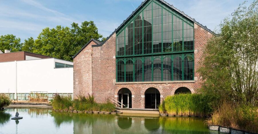 Mons : the Mons Memorial Museum - Soldier life through letters, diaries, and rations
