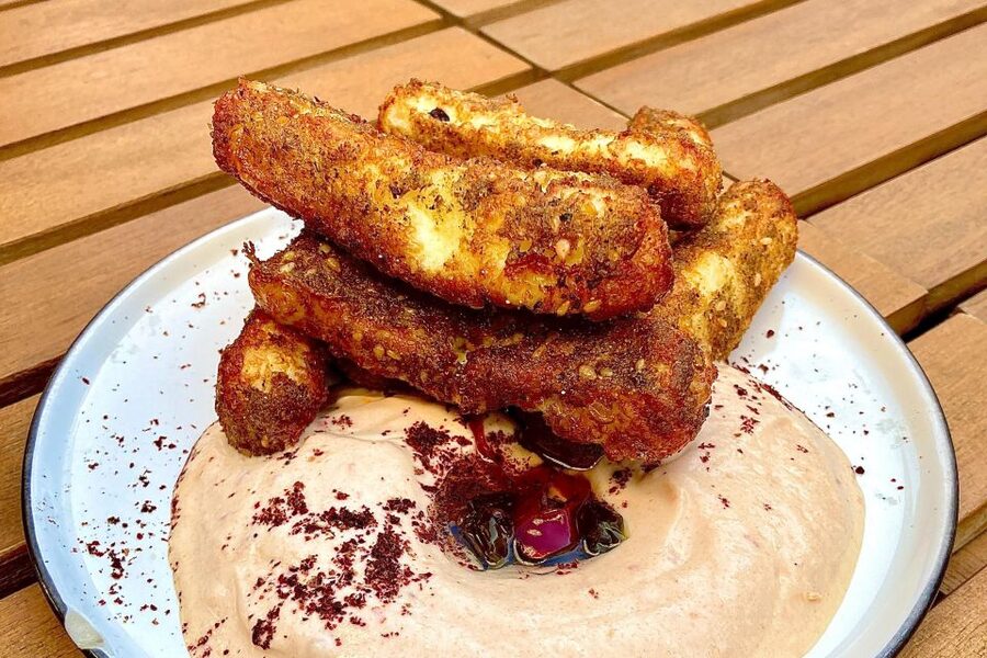 No Diet Club - The best food in Ixelles area ! - Fries, croquettes, and the food Belgians actually eat