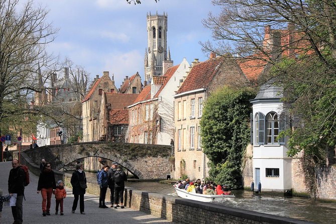 Photo Tour "Jan van Eyck" - Jan van Eyck Square and the old harbor