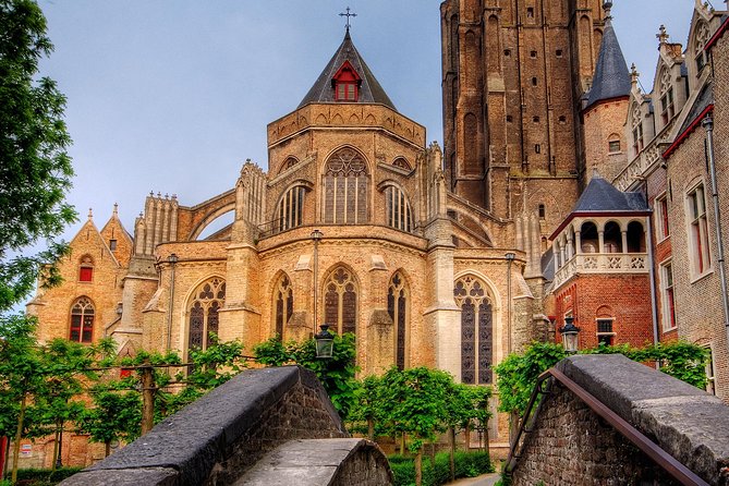 Private 3-hour walking tour of Bruges with official tour guide - Is $178.03 per person fair?