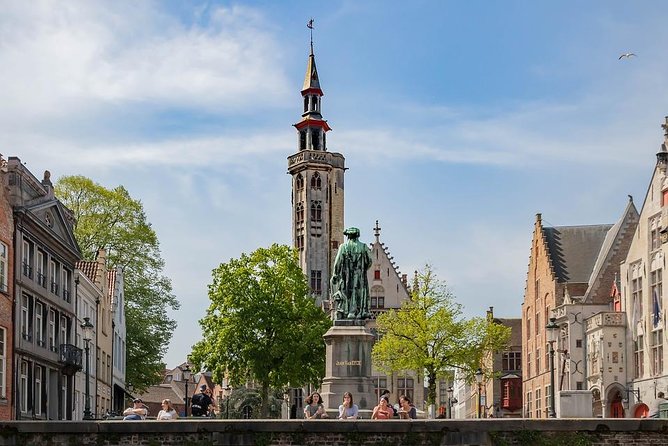 Private 3-hour walking tour of Bruges with official tour guide - Belfort, Provinciaal Hof, and the medieval center
