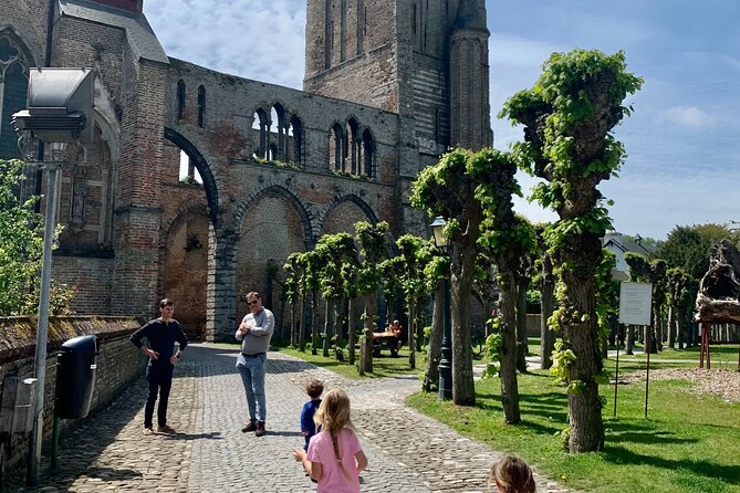 Private Bruges Countryside Cycling Tour to Damme with Guided Walk - Starting at Stationsplein 5