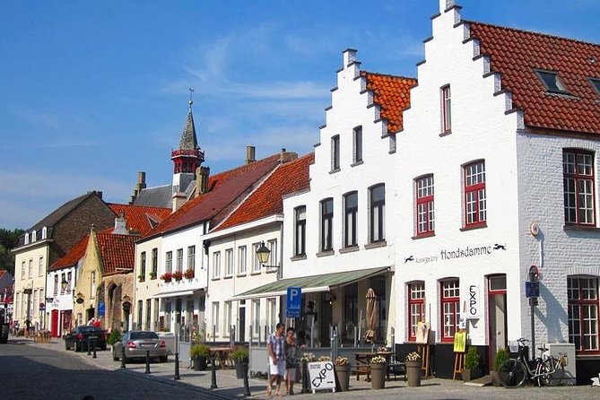 Private Bruges Countryside Cycling Tour to Damme with Guided Walk - Forty minutes around the Brugse Vesten