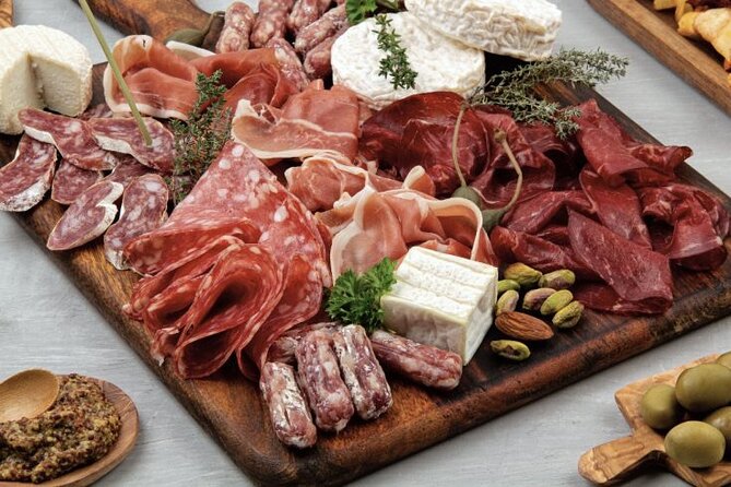 Private Bruges Food Tour: 8 Tastings of Local Delicacies - Who will enjoy this Bruges food walk?