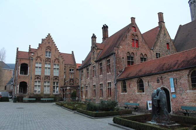 Private Bruges’ Iconic Sites and Chocolate Tasting Tour - Key points to know before booking