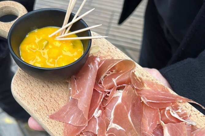 Private Food & Drink Tasting Tour in Ghent - Cuberdons at Groentenmarkt