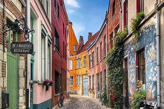 Private Hidden Gems Walking Tour in Ghent - Who should book this Ghent walk?