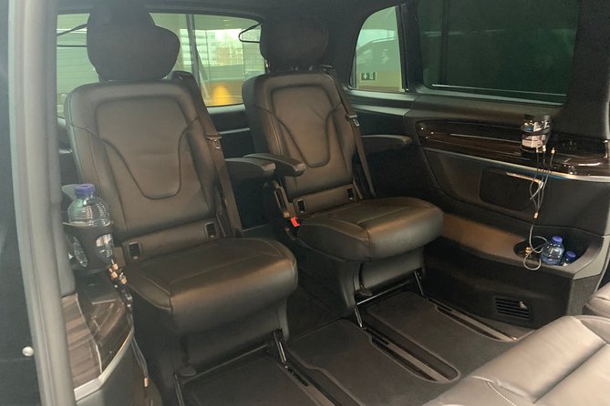 Private taxi Transfer from Bruges to Amsterdam - Who should book this Bruges to Amsterdam ride