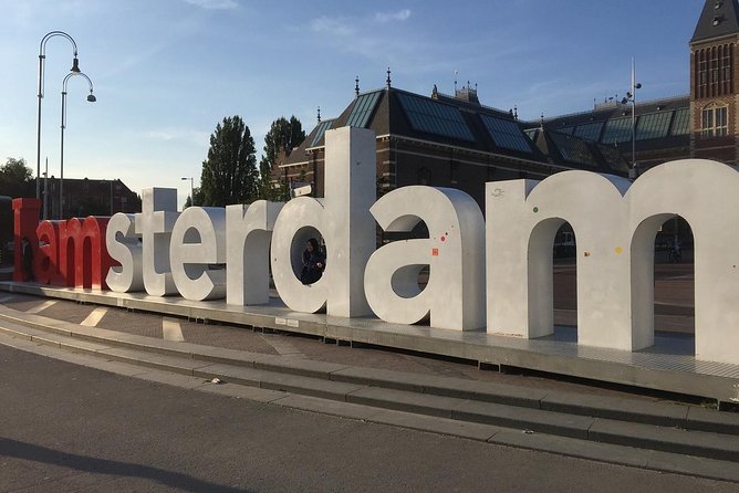 Private taxi Transfer from Bruges to Amsterdam - Settling into the Mercedes for 170 minutes