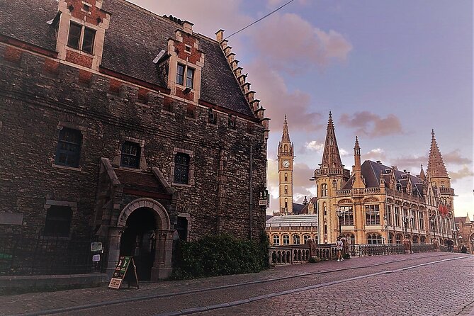 Private Tour: The Dark Side of Gent - Graslei and Korenlei, where money shaped the city