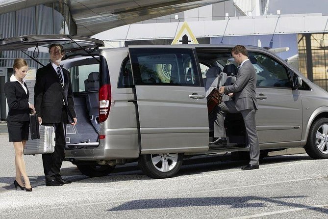 Private Transfer from Brussels Airport to Bruges By Business car - The ride from Brussels to Bruges