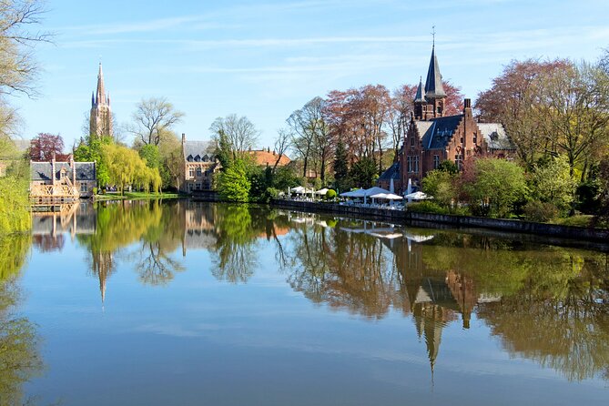 Romantic Bruges: Love Between the Canals Exploration Game - Finishing at Minnewater Lake