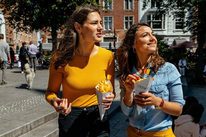 The 10 Tastings of Bruges With Locals: Private Food Tour - Burg Square gives the tour its historical start