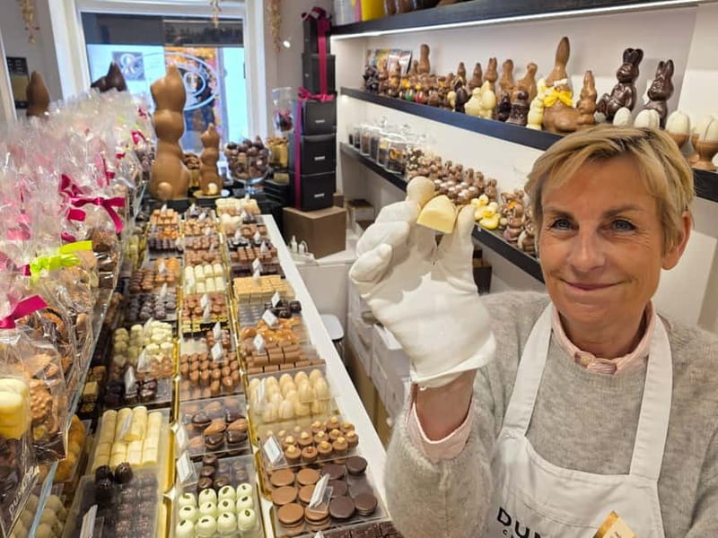 Thé best chocolate in Bruges! Private tour! - Key points at a glance