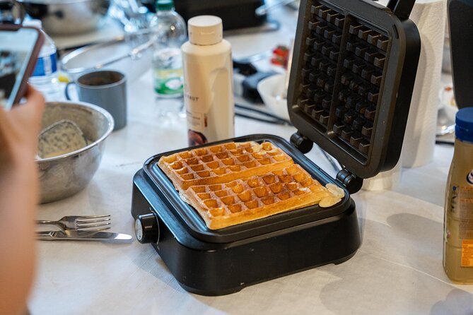 The Waffles 'n Coffee Breakfast in Bruges Centre - Timing, Equipment, and the One Real Concern