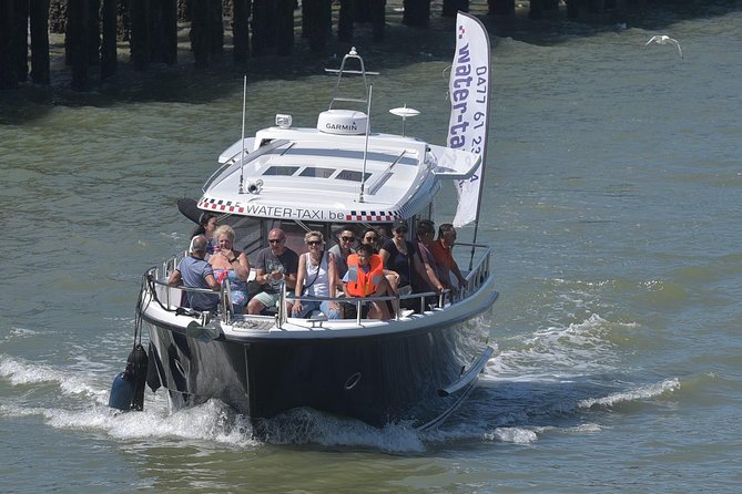 Unforgettable sea trip to the wind farms in the North Sea - Drinks, restroom, and comfort at sea