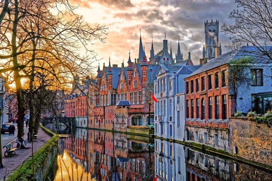 Visit of Bruges in 1 day private tour from Paris - Key points to know before booking
